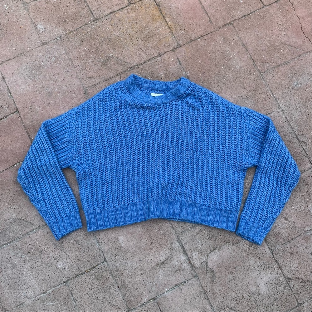 American Eagle blue knit sweater // small